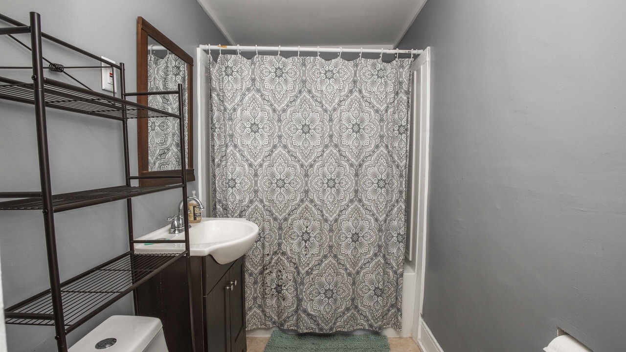 Photo of Bathroom in Downtown Knoxville