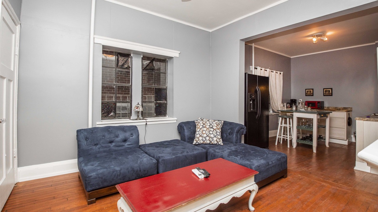 Photo of Livingroom in Downtown Knoxville