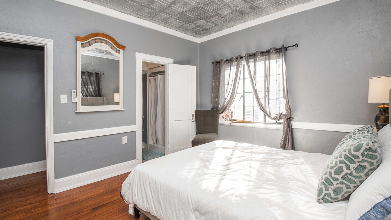 Photo of Bedroom in Downtown Knoxville
