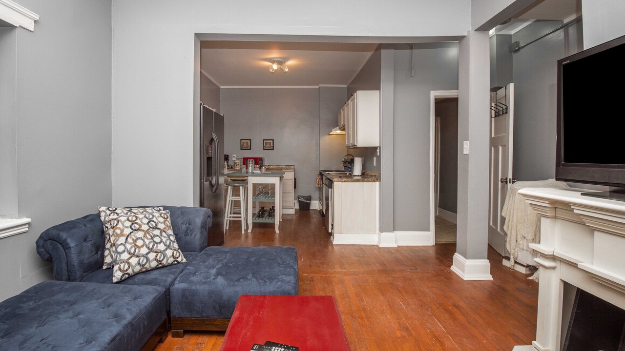Photo of Livingroom in Downtown Knoxville