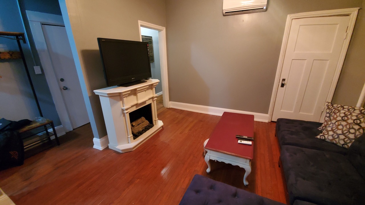Photo of Livingroom in Downtown Knoxville