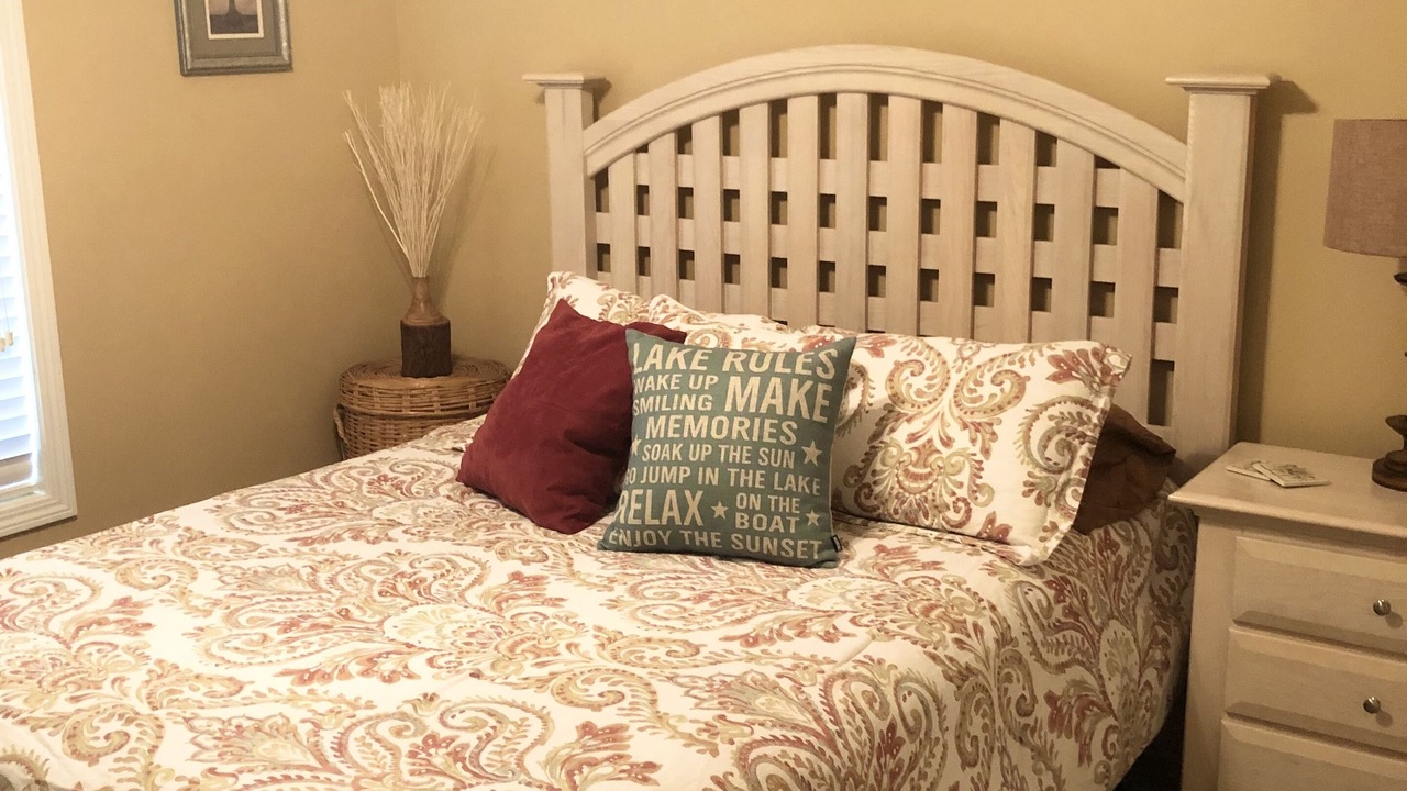 Photo of Bedroom in La Follette