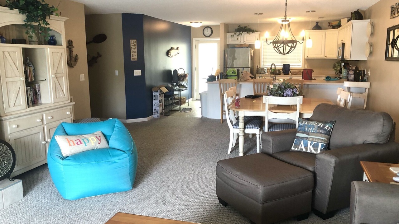 Photo of Livingroom in La Follette