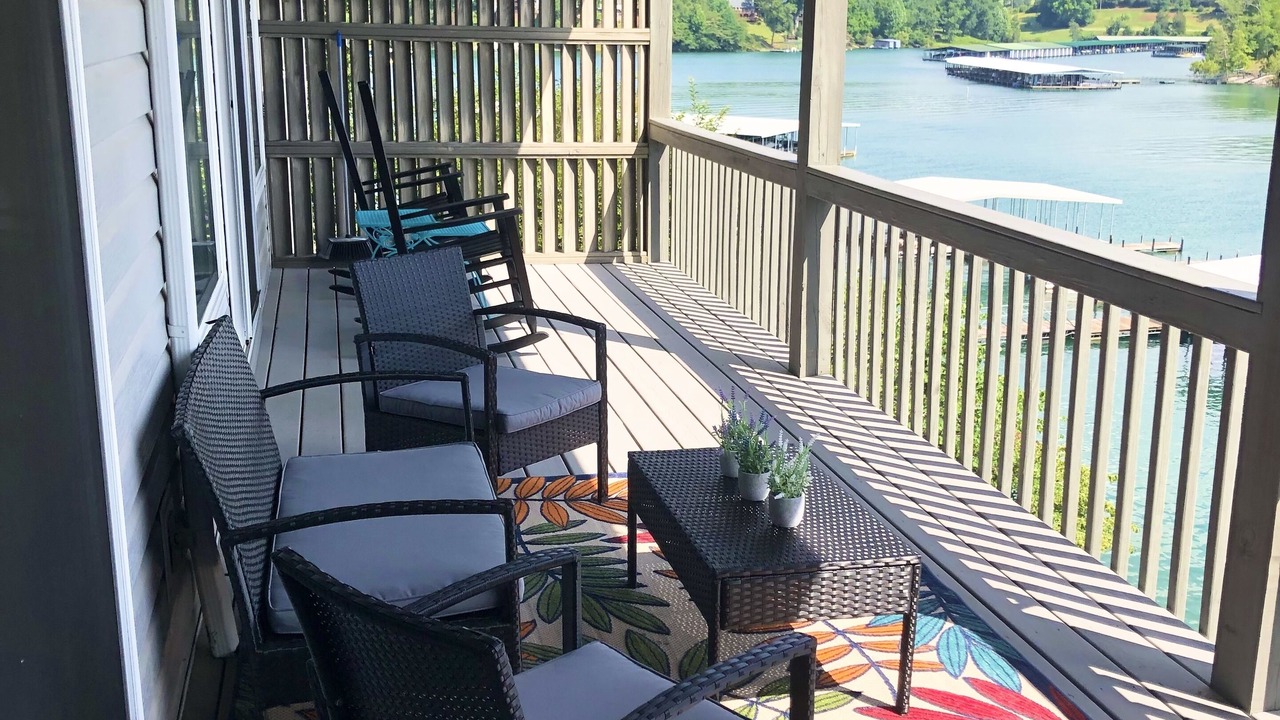 Photo of Patio Balcony in La Follette