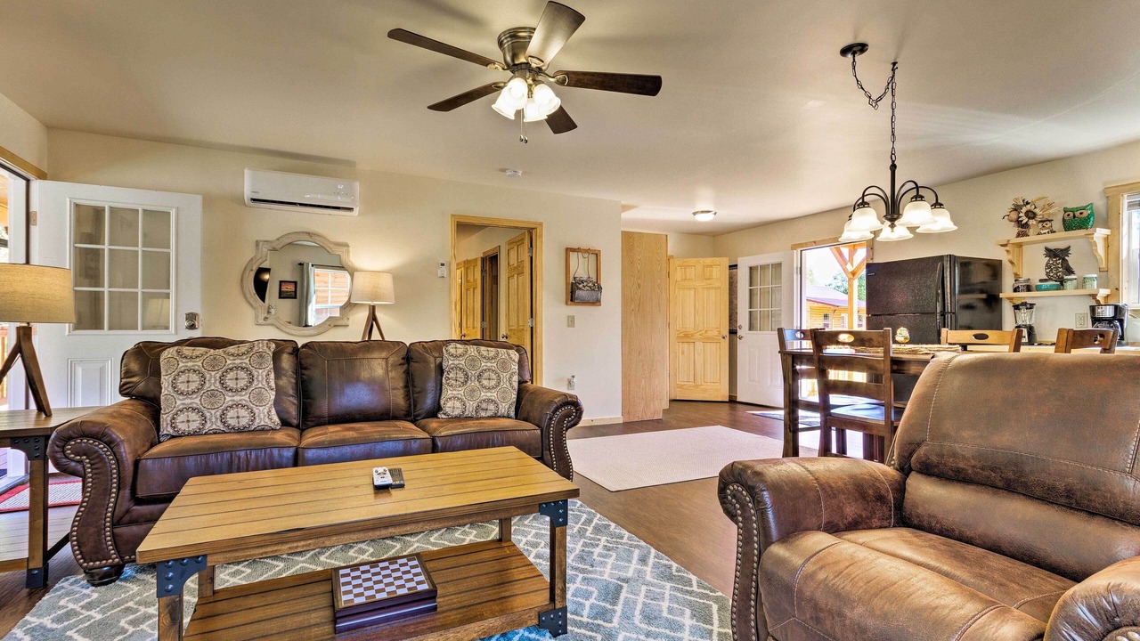 Photo of Livingroom in Cherokee