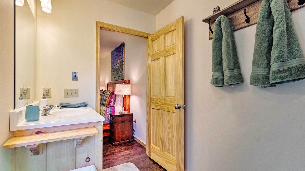 Photo of Bathroom in Cherokee