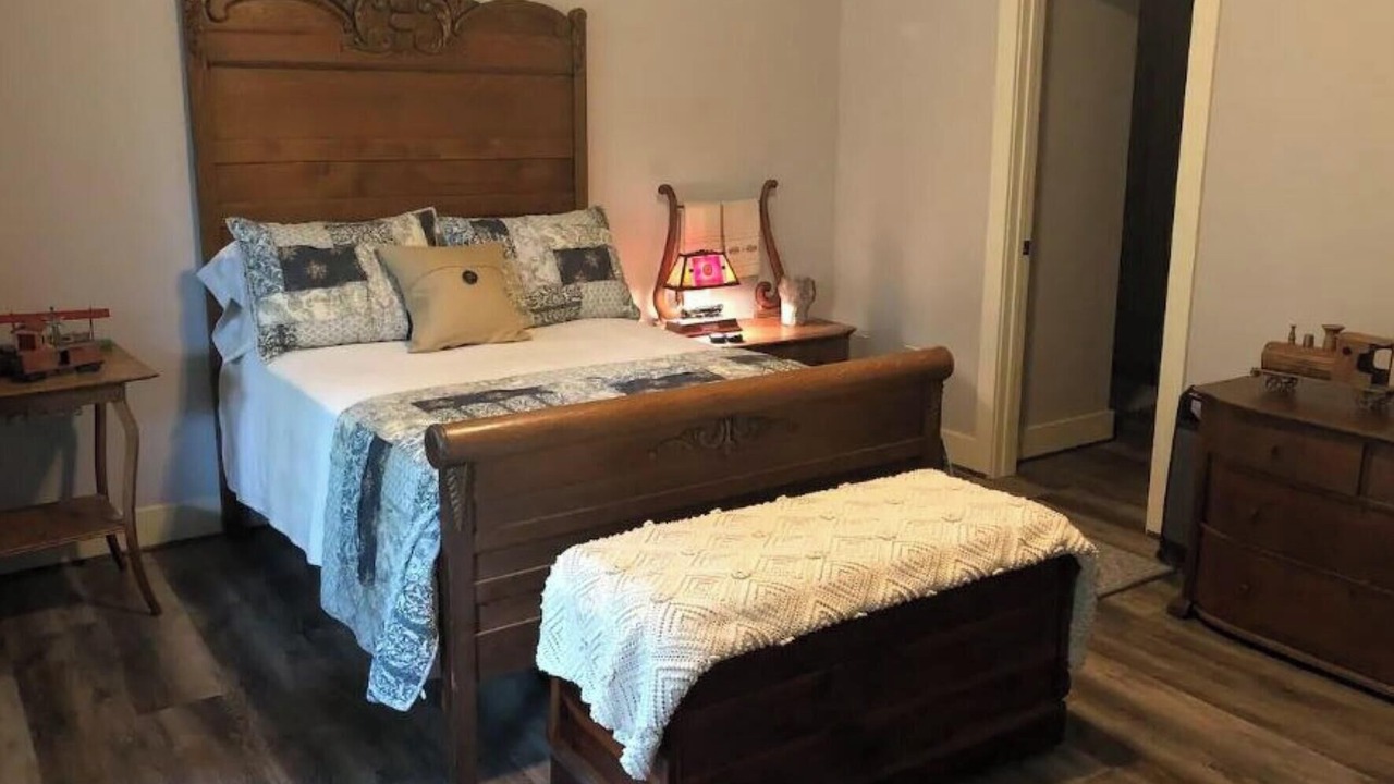Photo of Bedroom in Landrum