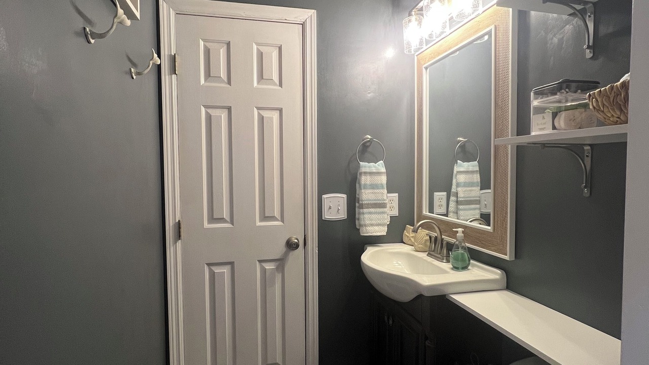 Photo of Bathroom in Murraysville
