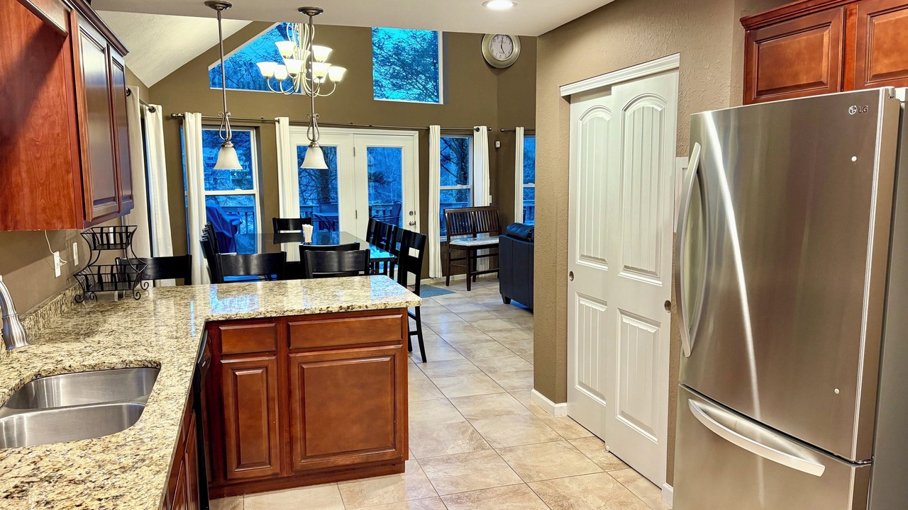 Photo of Kitchen in Lakeside Estates
