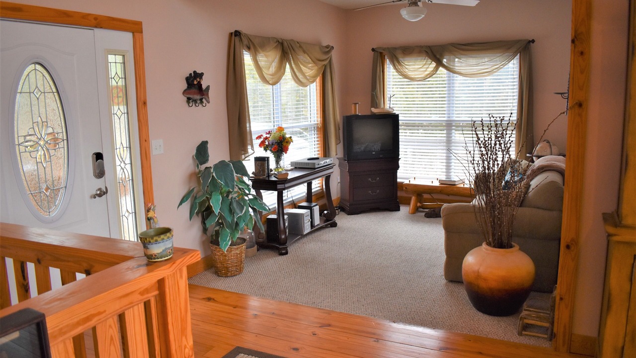 Photo of Livingroom in Sloans Valley