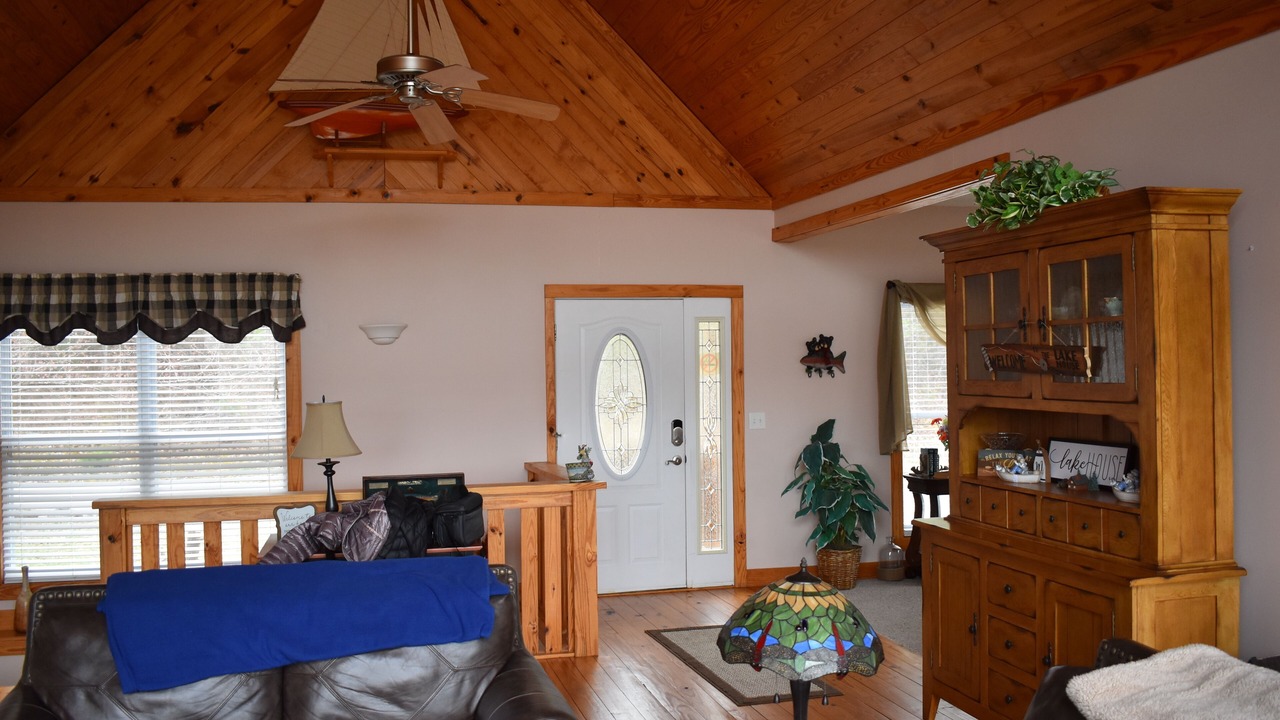 Photo of Livingroom in Sloans Valley