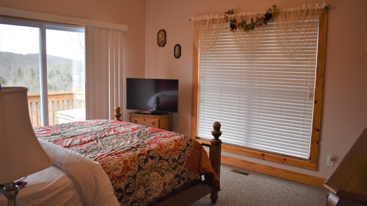 Photo of Bedroom in Sloans Valley