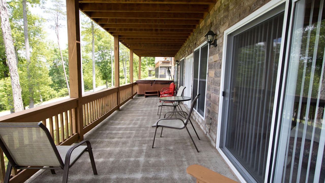Photo of Patio Balcony in Sloans Valley