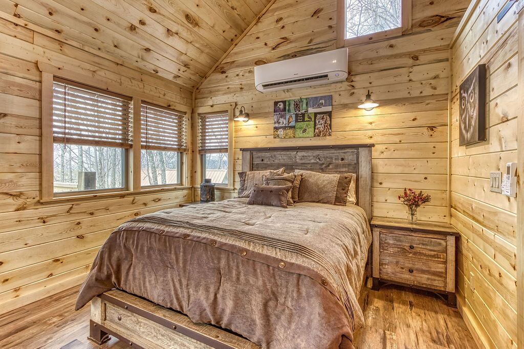 Photo of Bedroom in Smoky Mountains