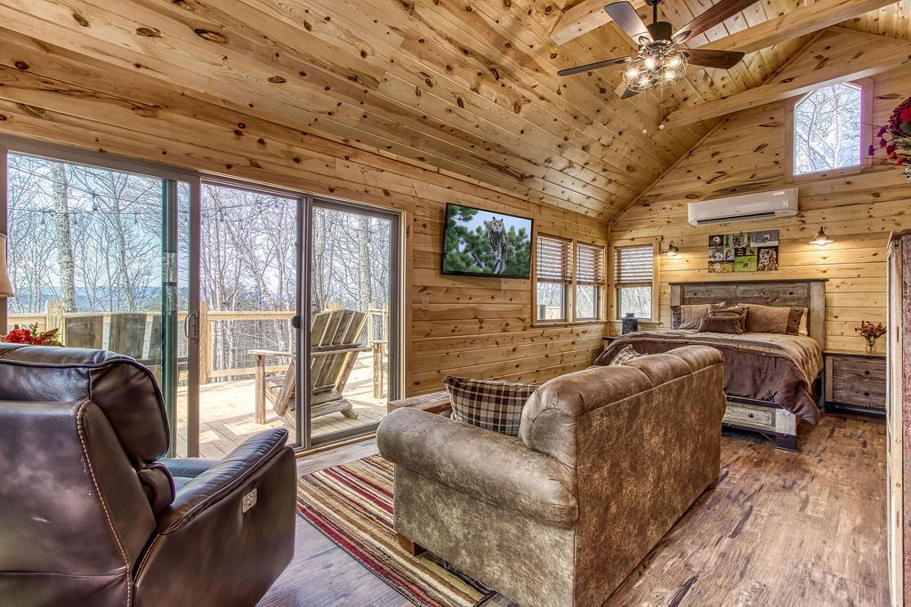 Photo of Bedroom in Smoky Mountains