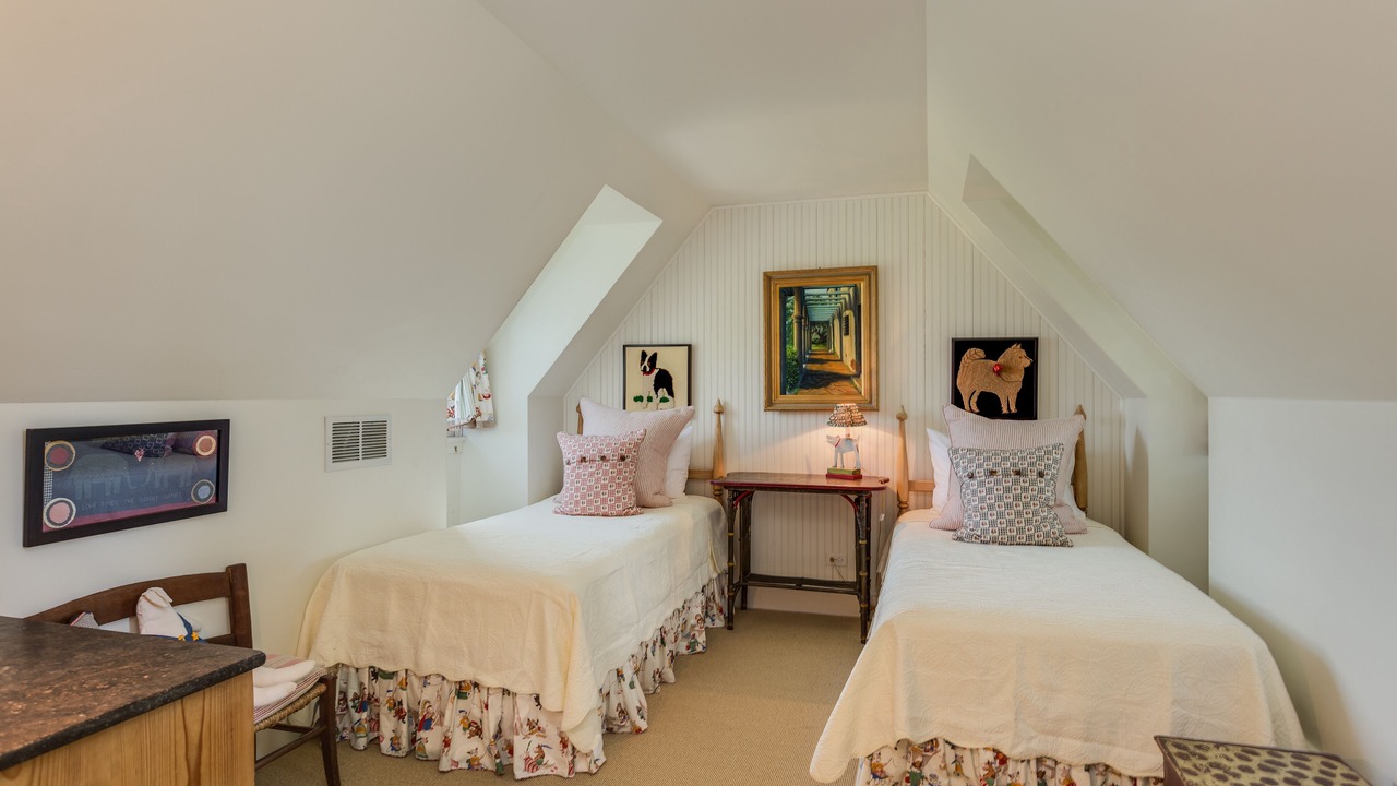Photo of Bedroom in Greenwood