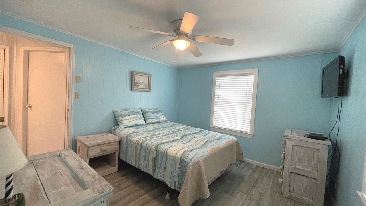 Photo of Bedroom in Avon
