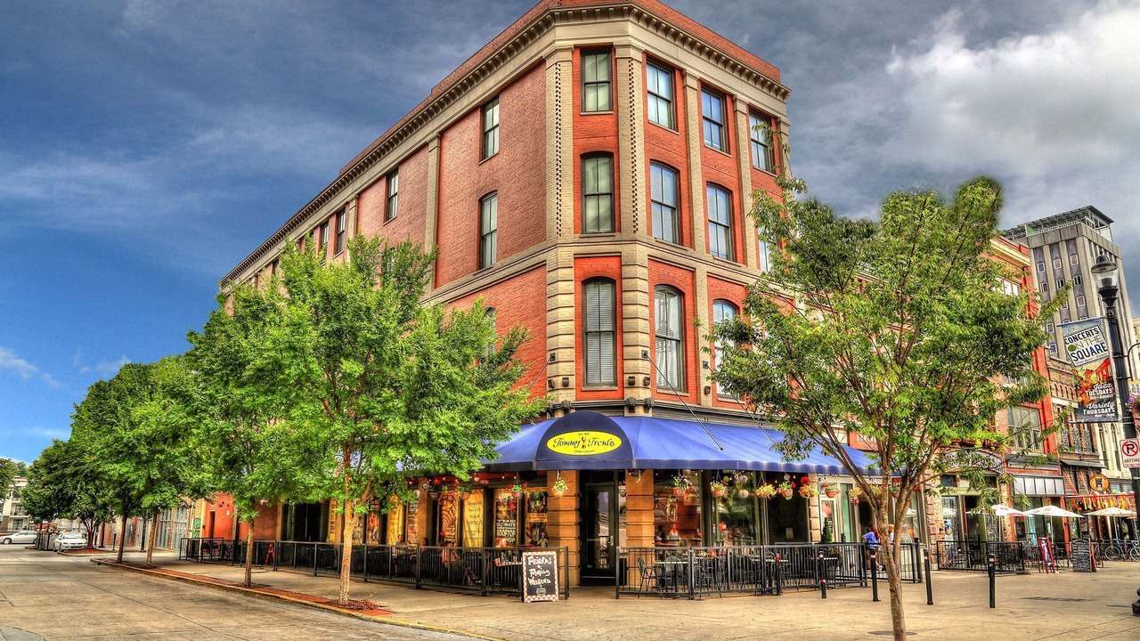 Photo of Others in Downtown Knoxville