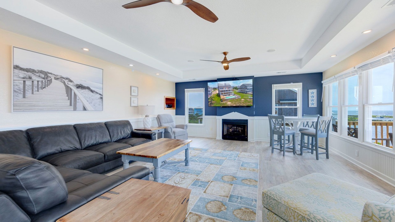 Photo of Bedroom in Wind Over Waves
