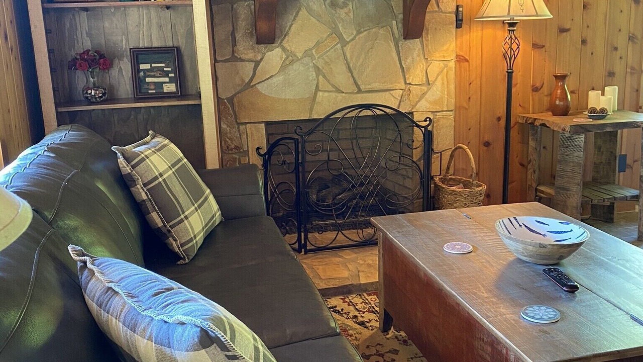 Photo of Livingroom in Topton