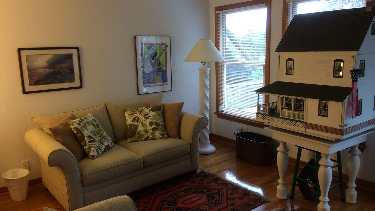 Photo of Livingroom in Avon
