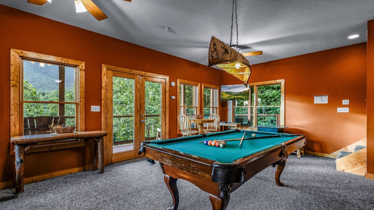 Photo of Bedroom in Smoky Mountains
