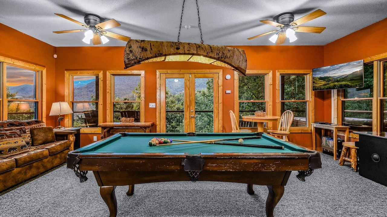 Photo of Livingroom in Smoky Mountains