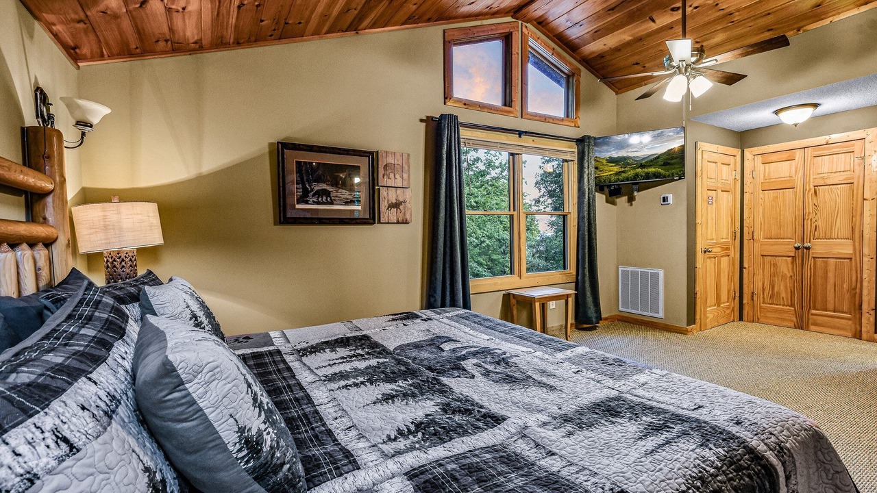 Photo of Bedroom in Smoky Mountains