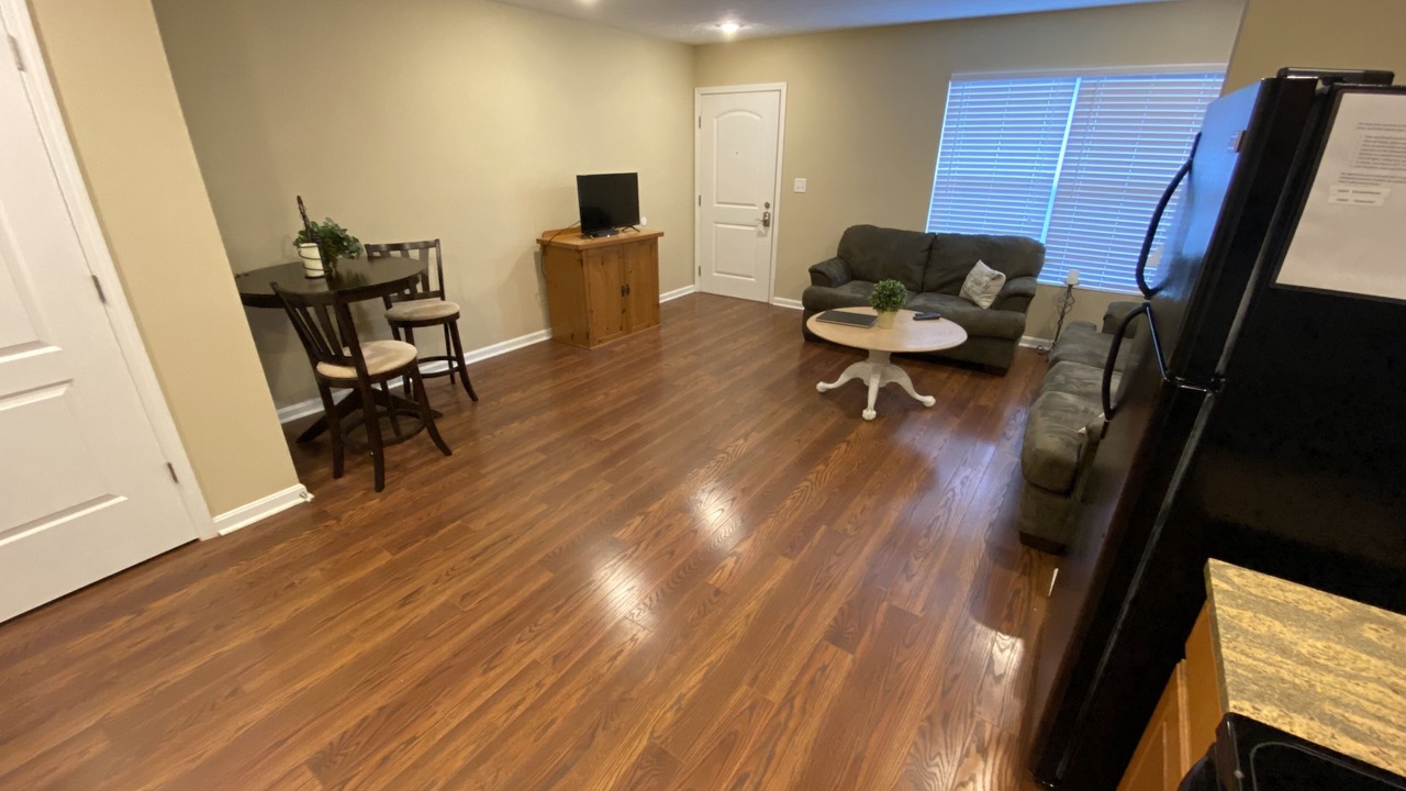 Photo of Livingroom in Elizabethtown