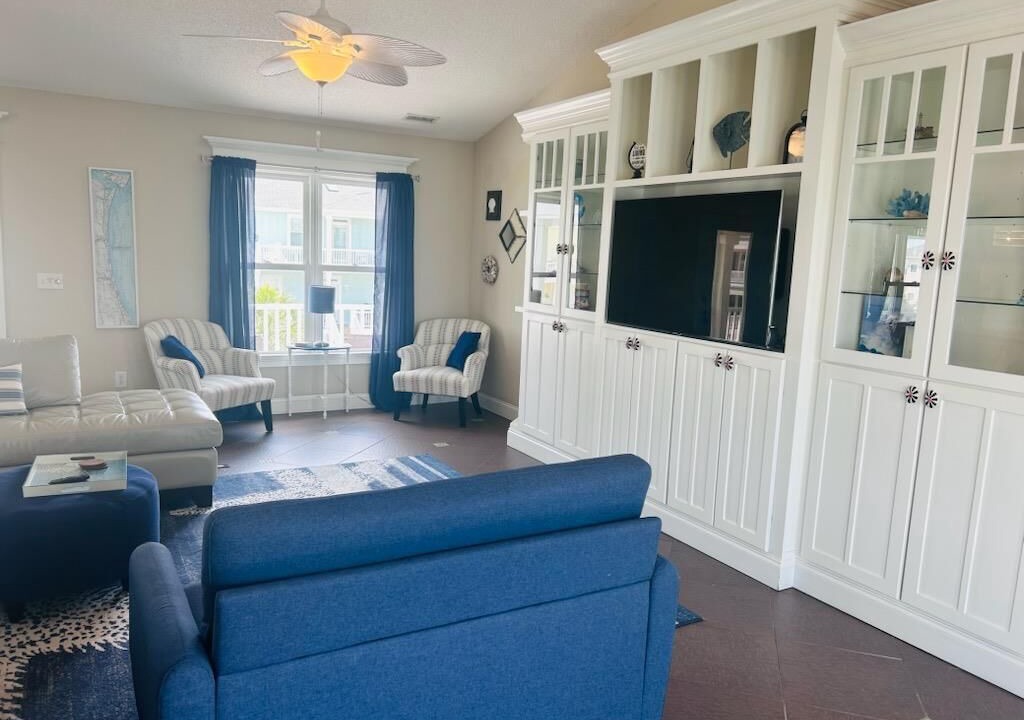 Photo of Livingroom in Holden Beach
