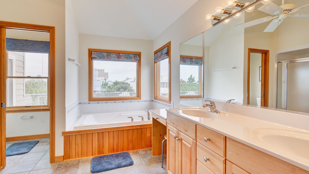 Photo of Bathroom in Ocean Sands