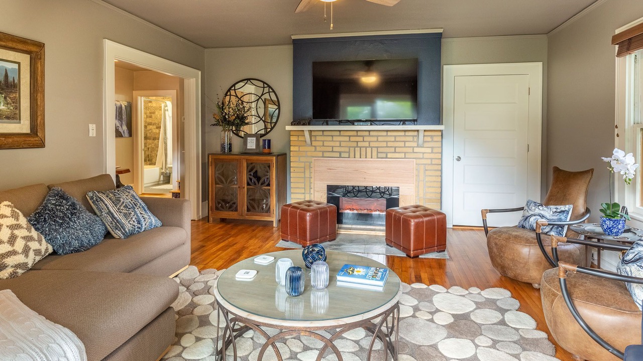 Photo of Livingroom in Sylva