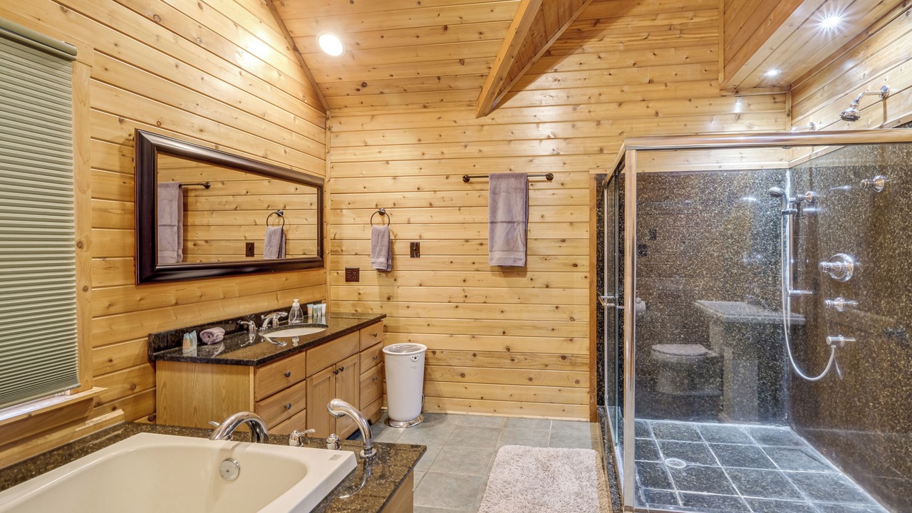 Photo of Bathroom in Maurertown