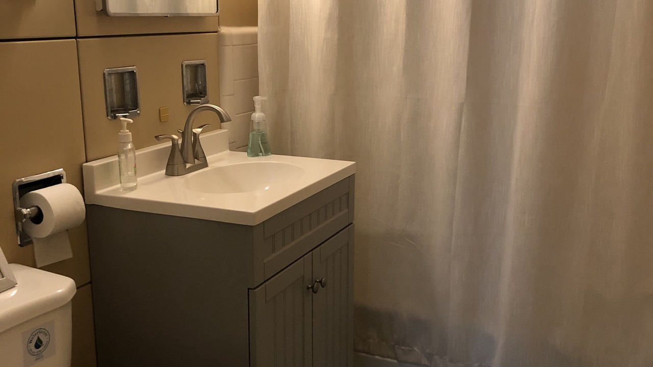 Photo of Bathroom in Cannon