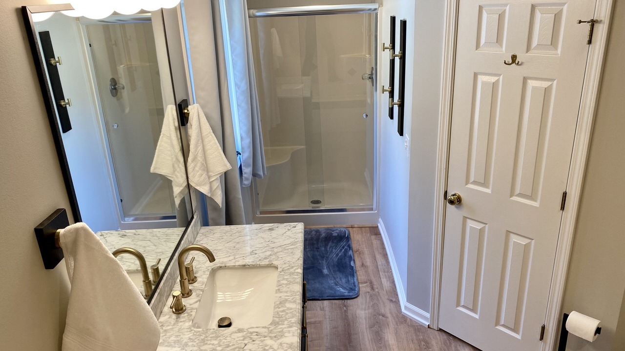 Photo of Bathroom in La Follette