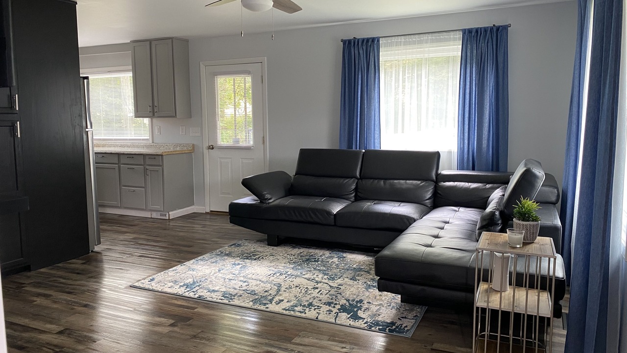 Photo of Livingroom in Maggie Valley