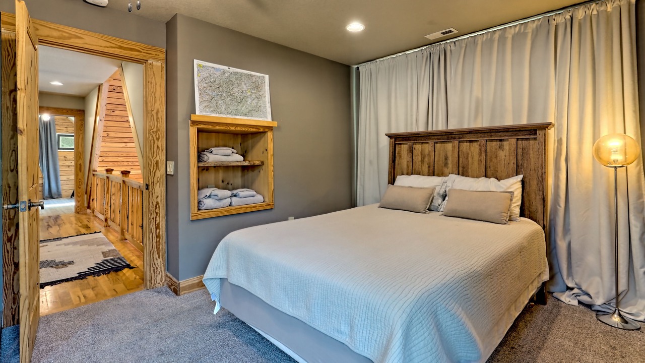 Photo of Bedroom in Bryson City
