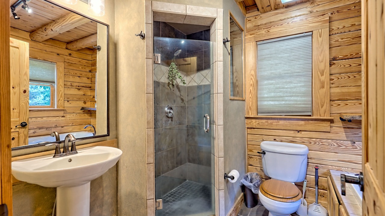 Photo of Bathroom in Bryson City