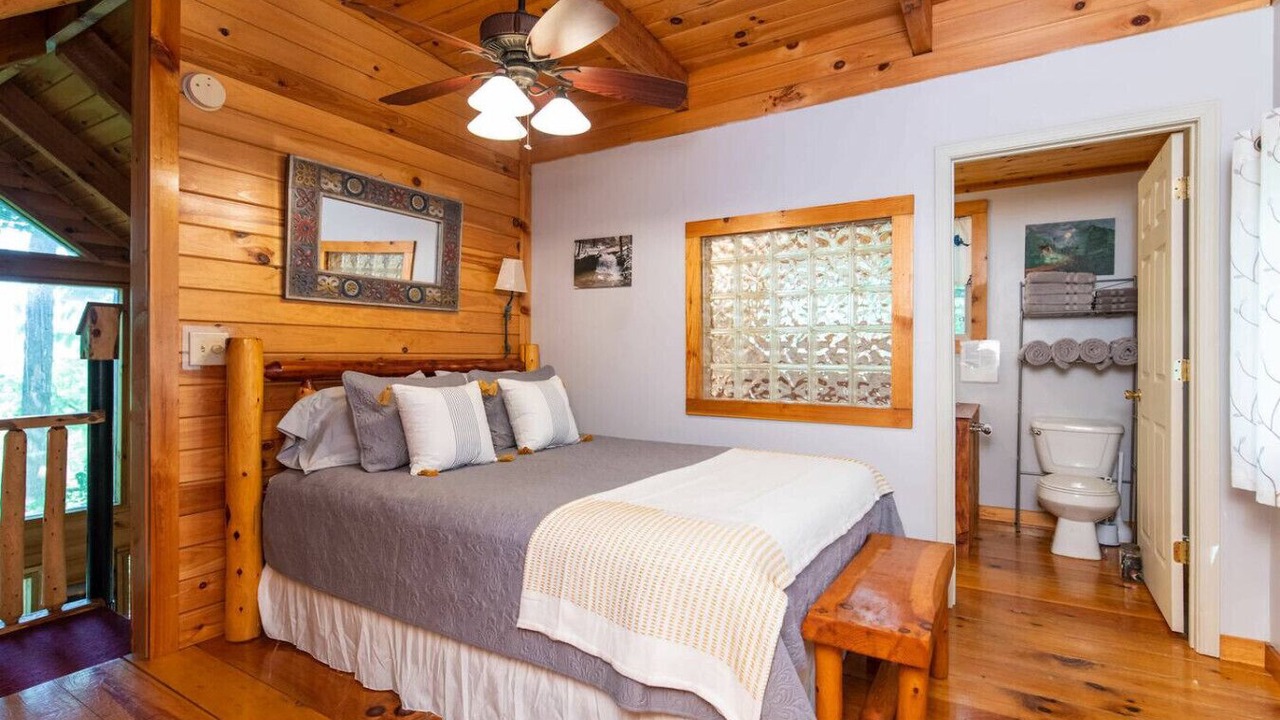 Photo of Bedroom in Slade