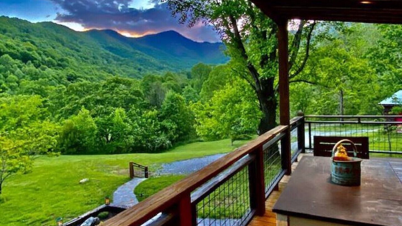 Photo of Outdoor in Waynesville
