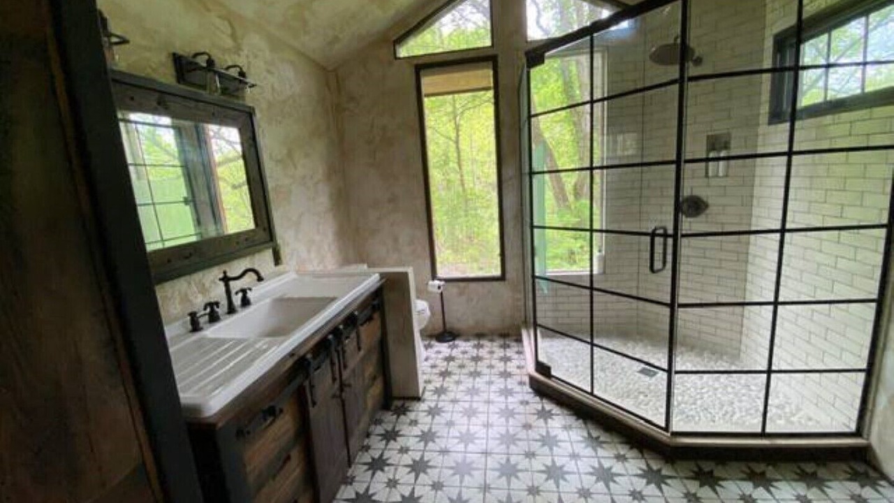 Photo of Bathroom in Waynesville