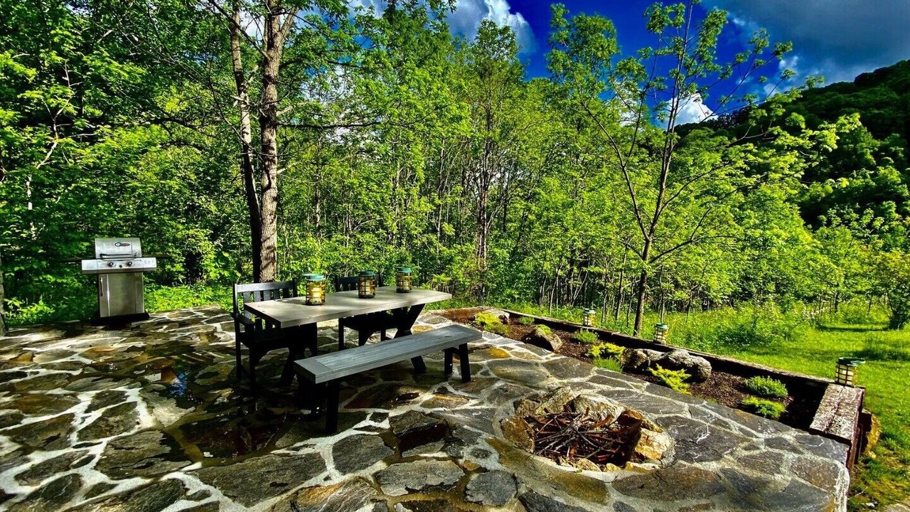 Photo of Outdoor in Waynesville