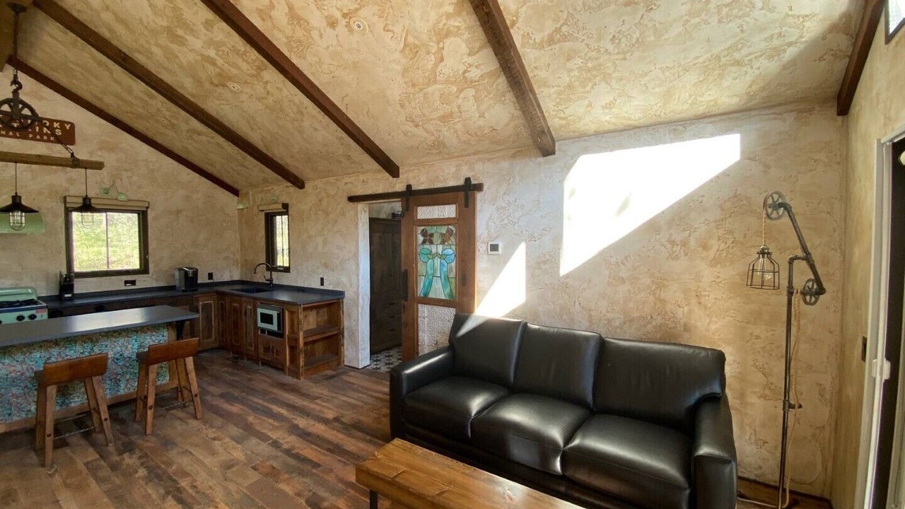 Photo of Livingroom in Waynesville