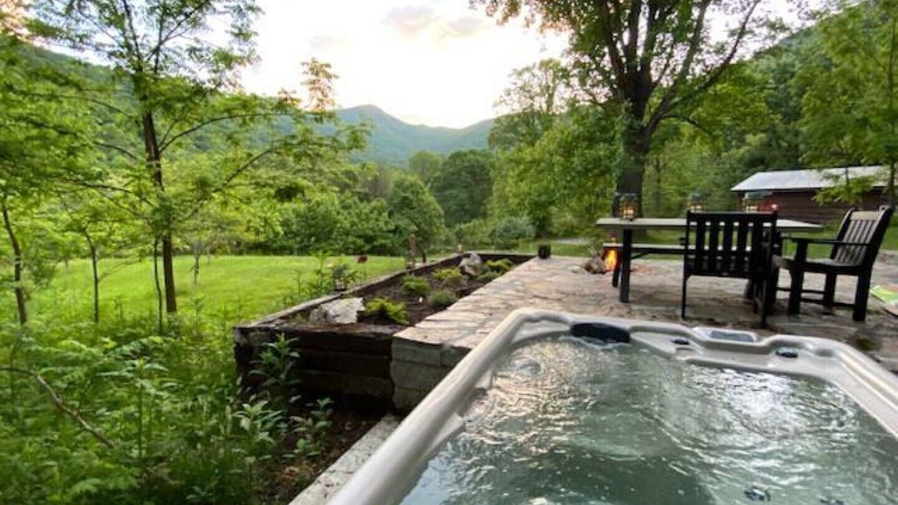 Photo of Outdoor in Waynesville