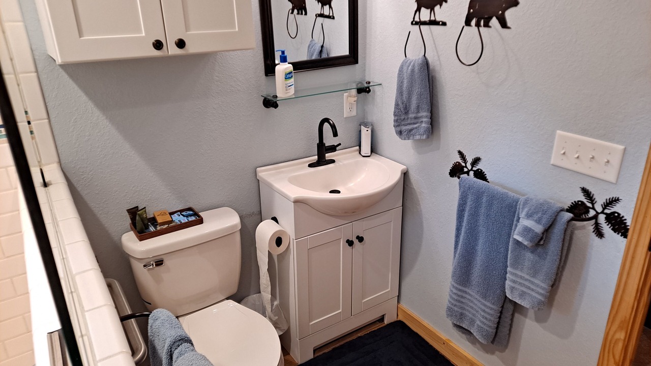 Photo of Bathroom in Cherokee