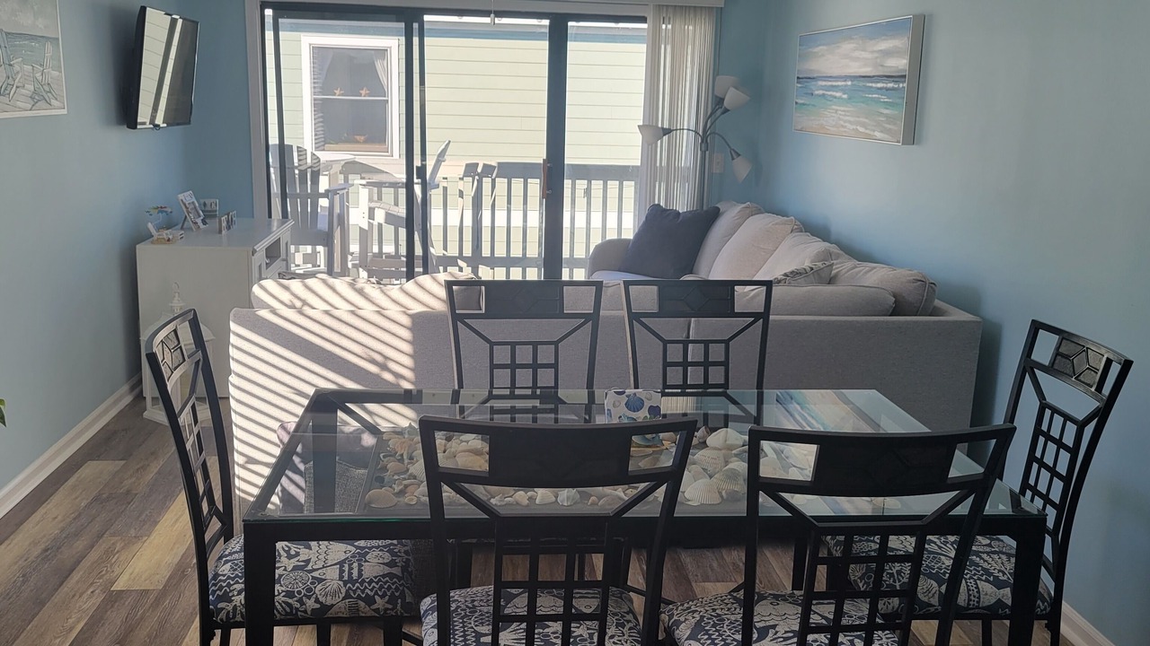 Photo of Livingroom in Ocean Isle Beach