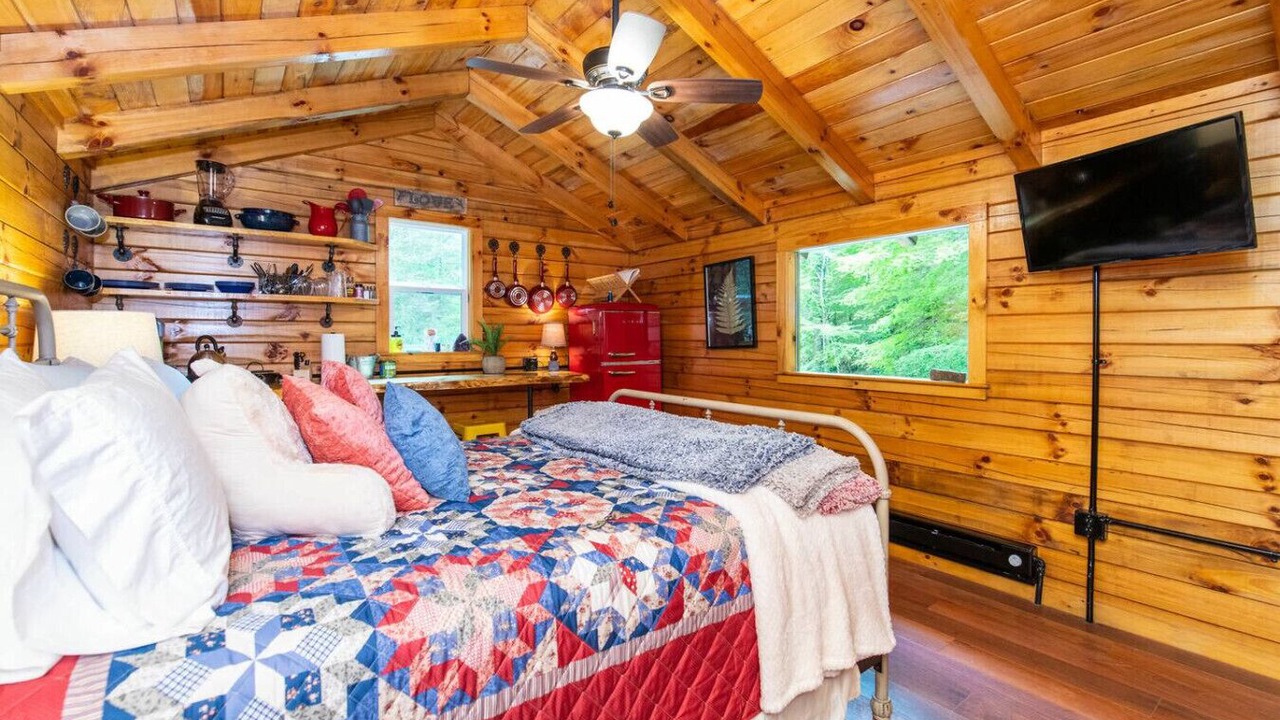 Photo of Bedroom in Rogers