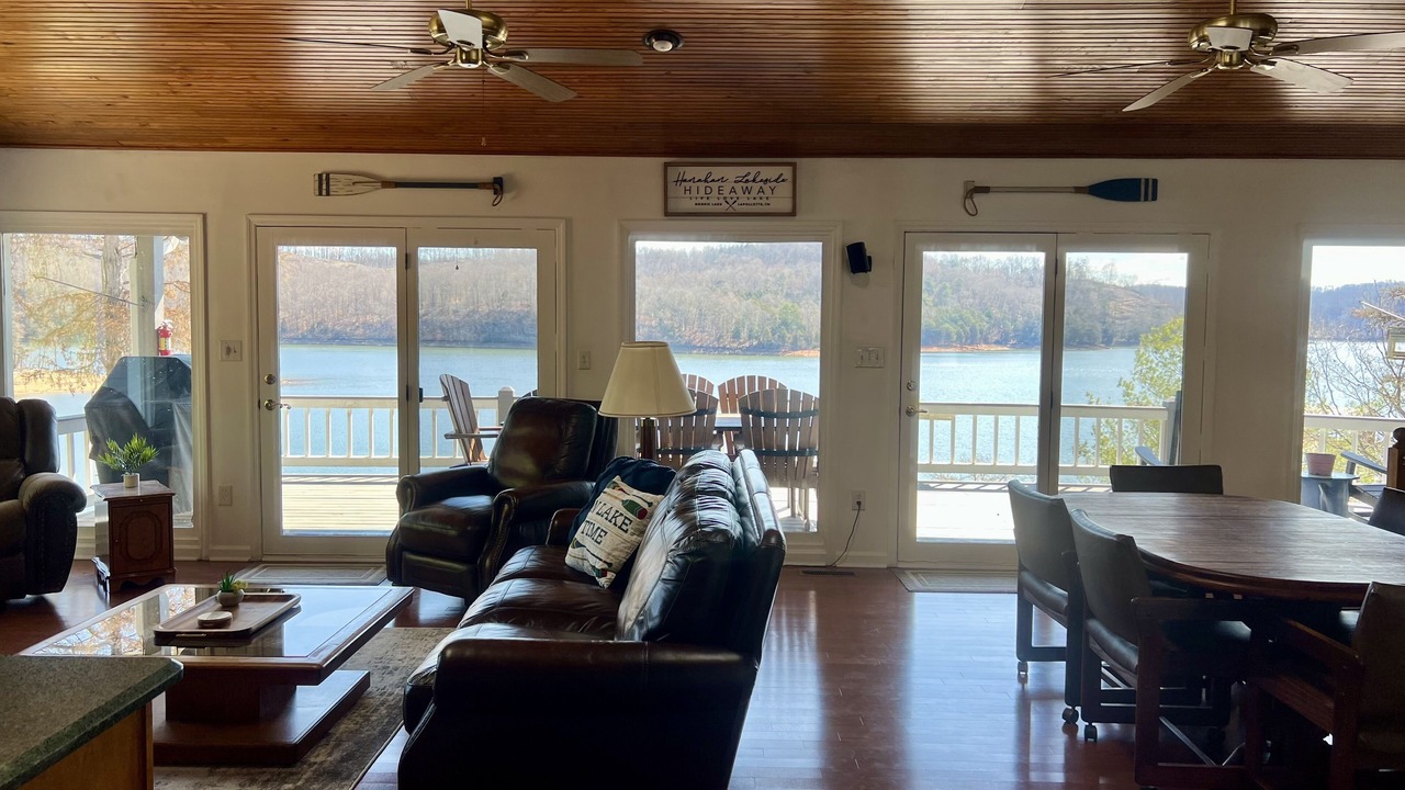 Photo of Livingroom in La Follette