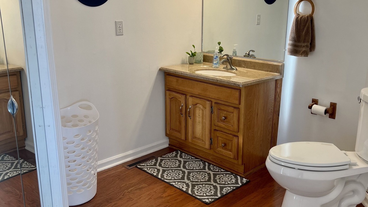 Photo of Bathroom in La Follette