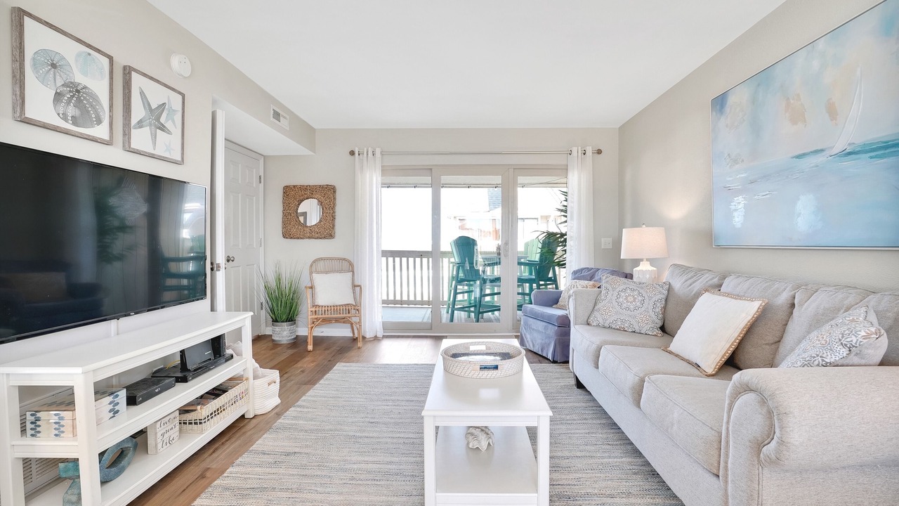 Photo of Livingroom in Wilmington Beach